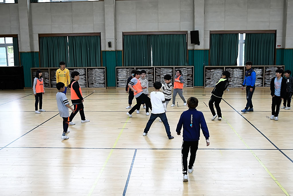 160428 희망축구교실(봉주초등학교)-33.jpg