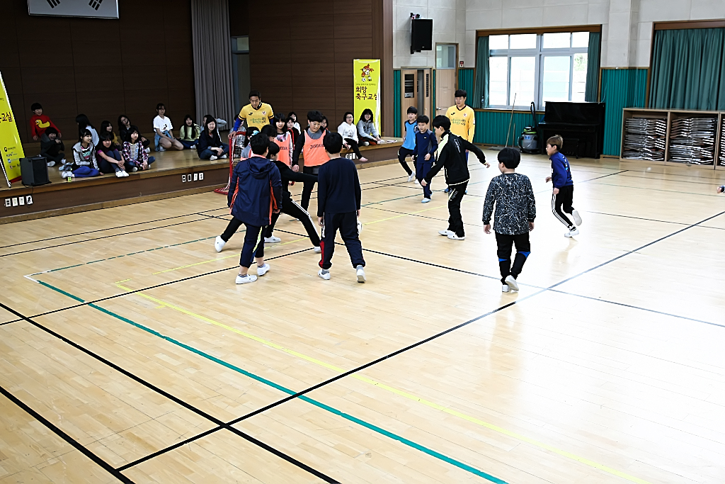 160428 희망축구교실(봉주초등학교)-32.jpg