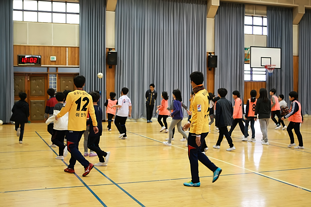 160407 희망축구교실(용주초등학교)-44.jpg