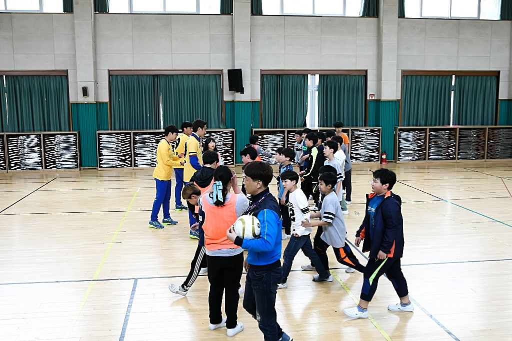 160428 희망축구교실(봉주초등학교)-36.jpg
